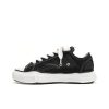 메종 미하라 야스히로 피터슨 OG 솔 브로큰 로우탑 스니커즈 블랙 A08FW717-BLACK