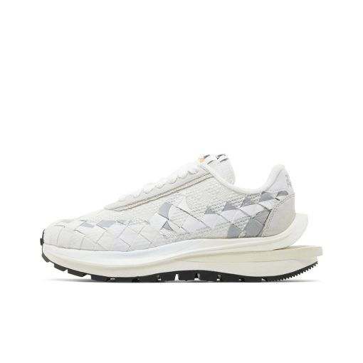 나이키 x 사카이 베이퍼와플 3.0 DR5209-100