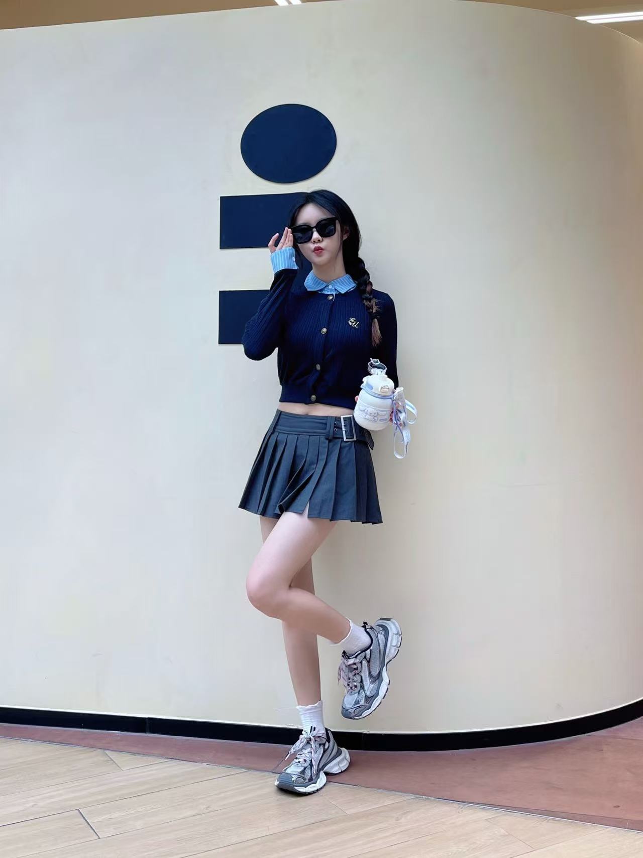 발렌시아가 3XL 스니커즈 그레이 화이트 레드 734731W3XL51219 photo review